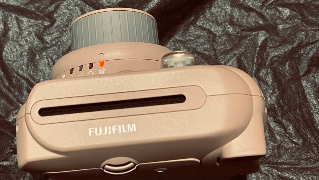 チェキ　INSTAX MINI8　ココア 箱取説接写レンズ付き 念の為ジャンク