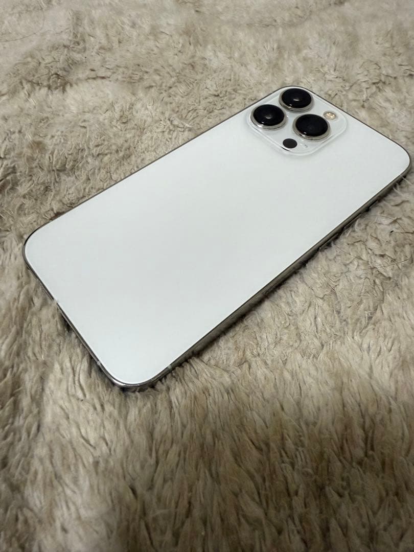 ［美品］Apple iPhone 13 Pro シルバー 本体　256GB