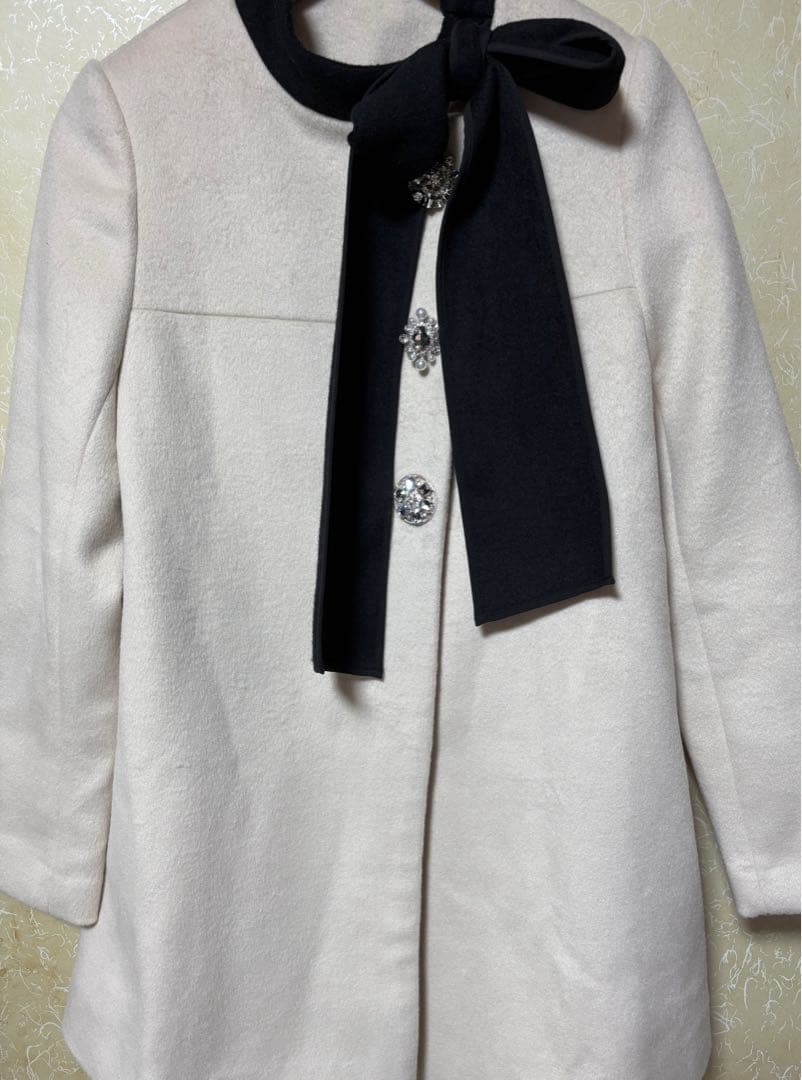 最安値価格⭐︎リリーブラウン Aラインビジューリボンコート