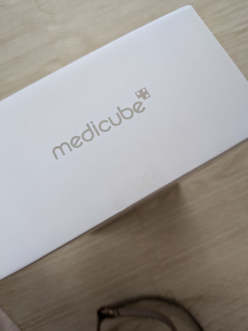 AGE-R BOOSTER PRO 美顔器　メディキューブ