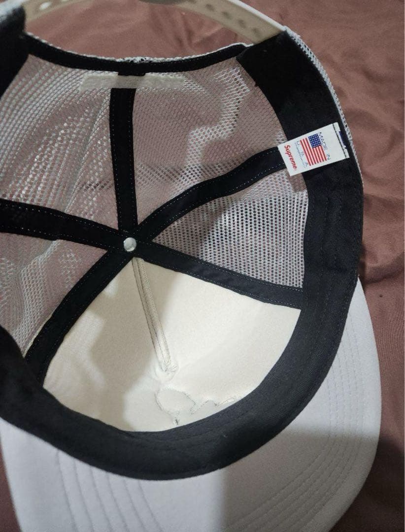 Supreme Pin Up Mesh Back 5-Panel グレー