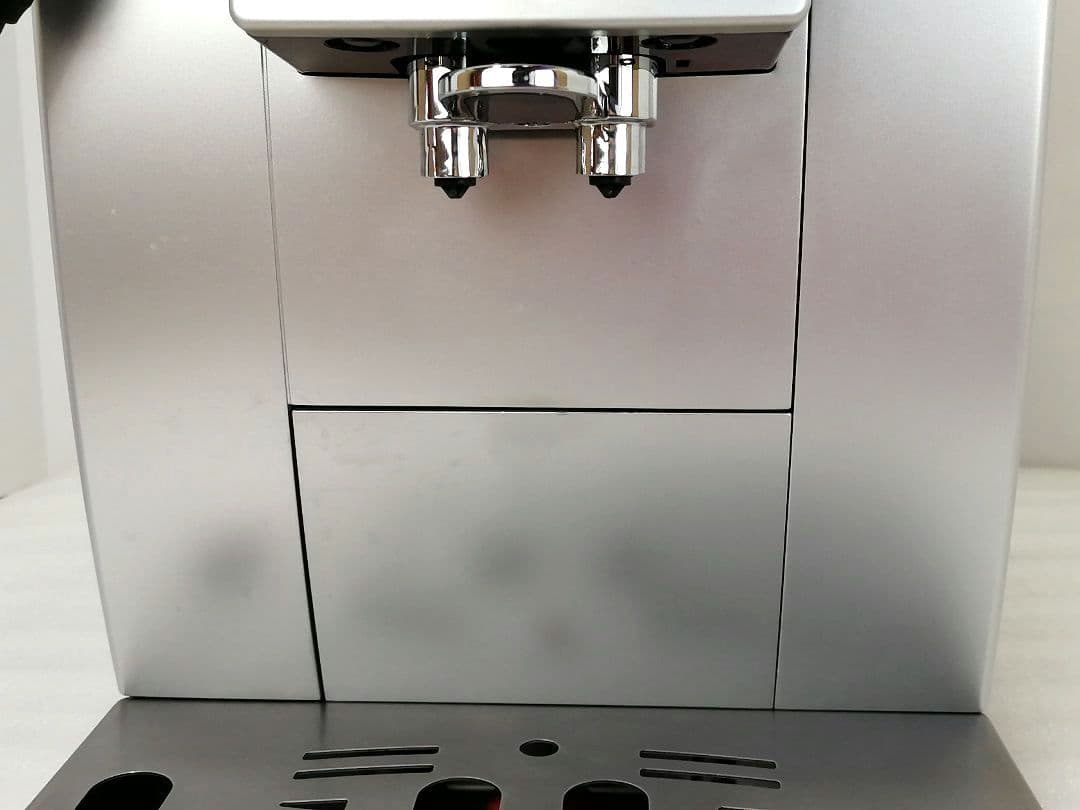 デロンギマグニフィカS コンパクト全自動コーヒーマシン　ECAM23420 8