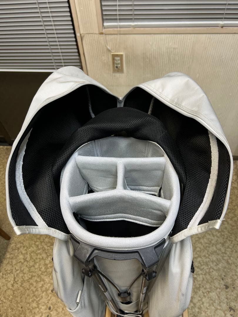 ブリーフィング✖️ GRAPHITE DESIGN CR-10 キャディバッグ