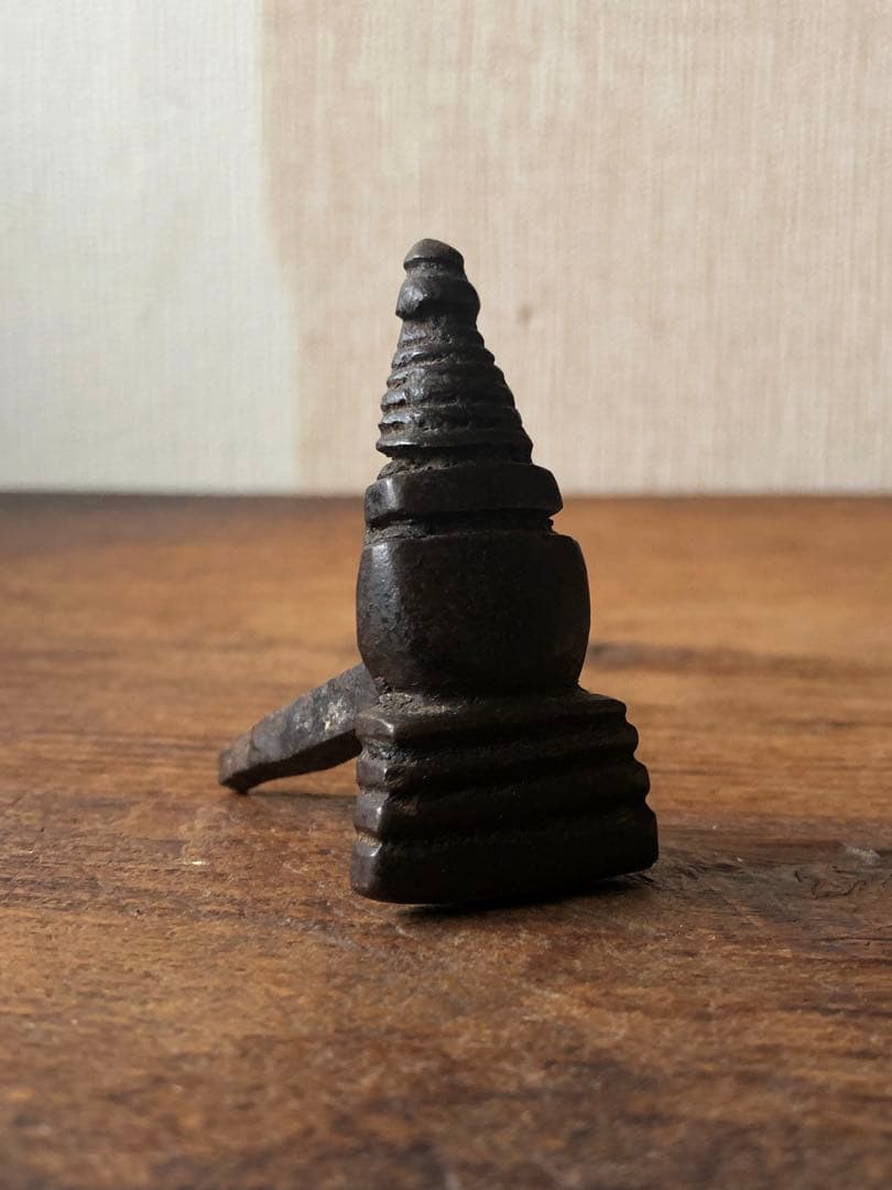 チベット　宝塔形金具　古鉄　釘隠し　残欠　ブロカント　鉄製　トクチャ