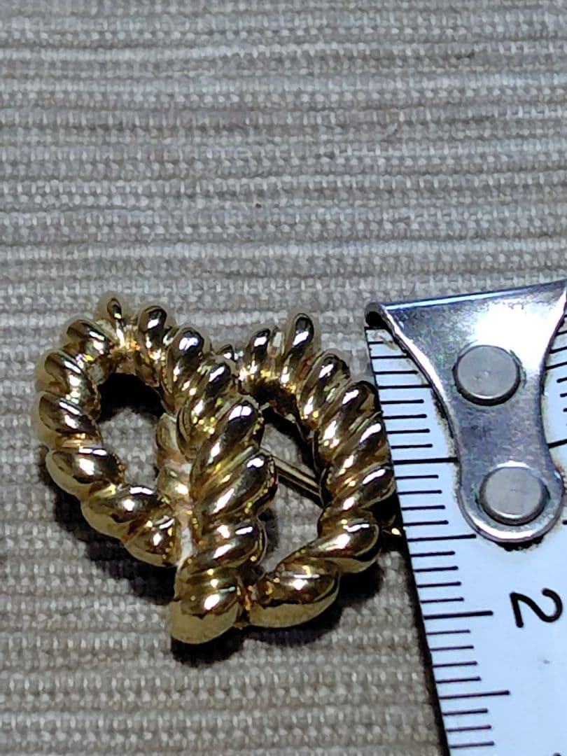 ティファニーツイストリーフ 18金YGブローチ 説明必読願います