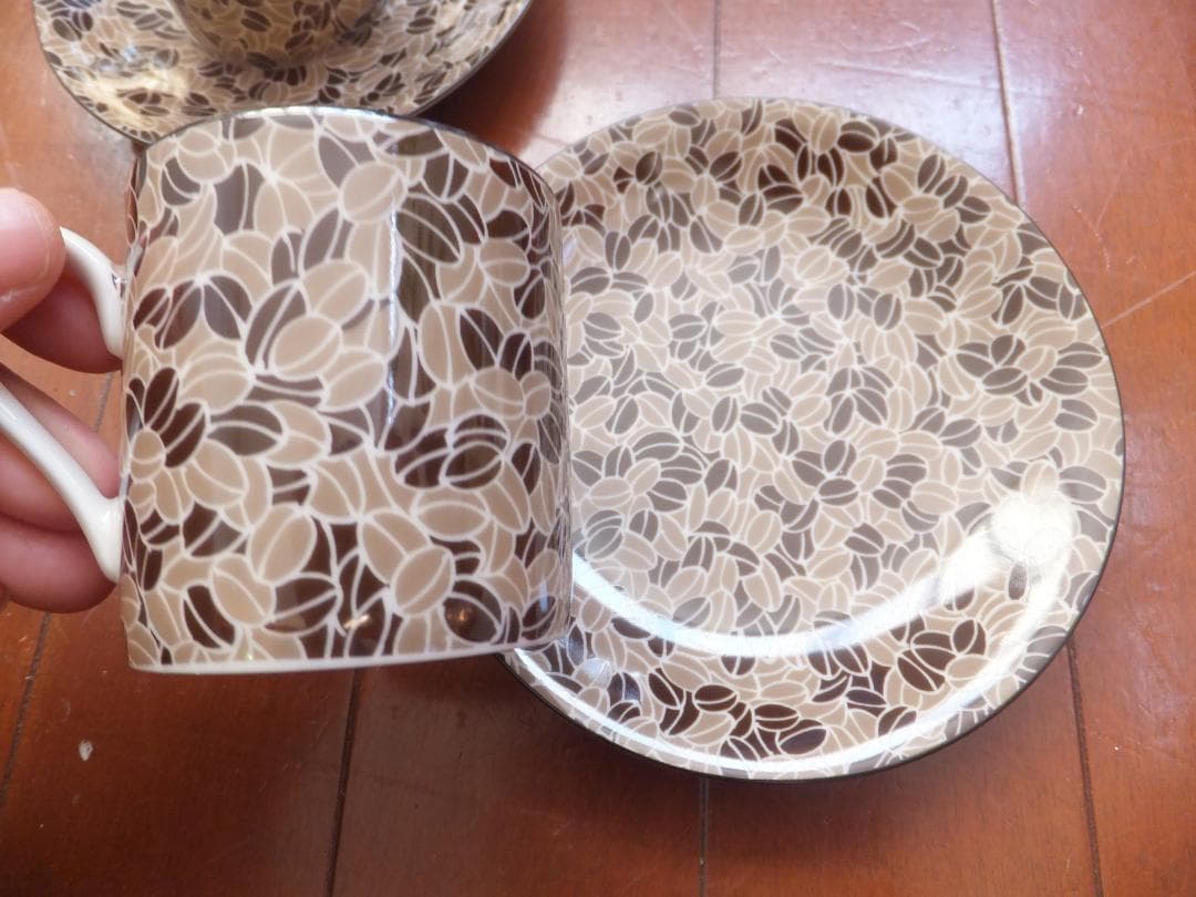 レアもの！七代　加藤幸兵衛　美濃焼『茶菜豆』カップ&ソーサー6客