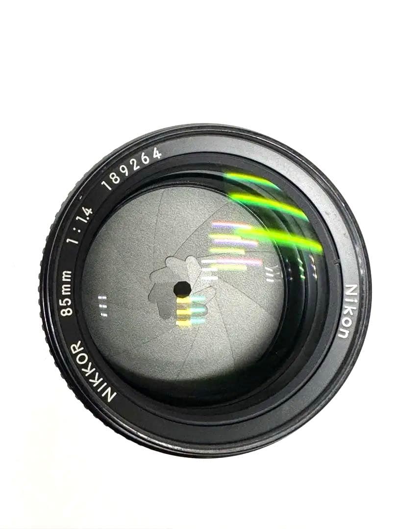 Nikon Ai-S Nikkor 85mm F1.4 フード付き