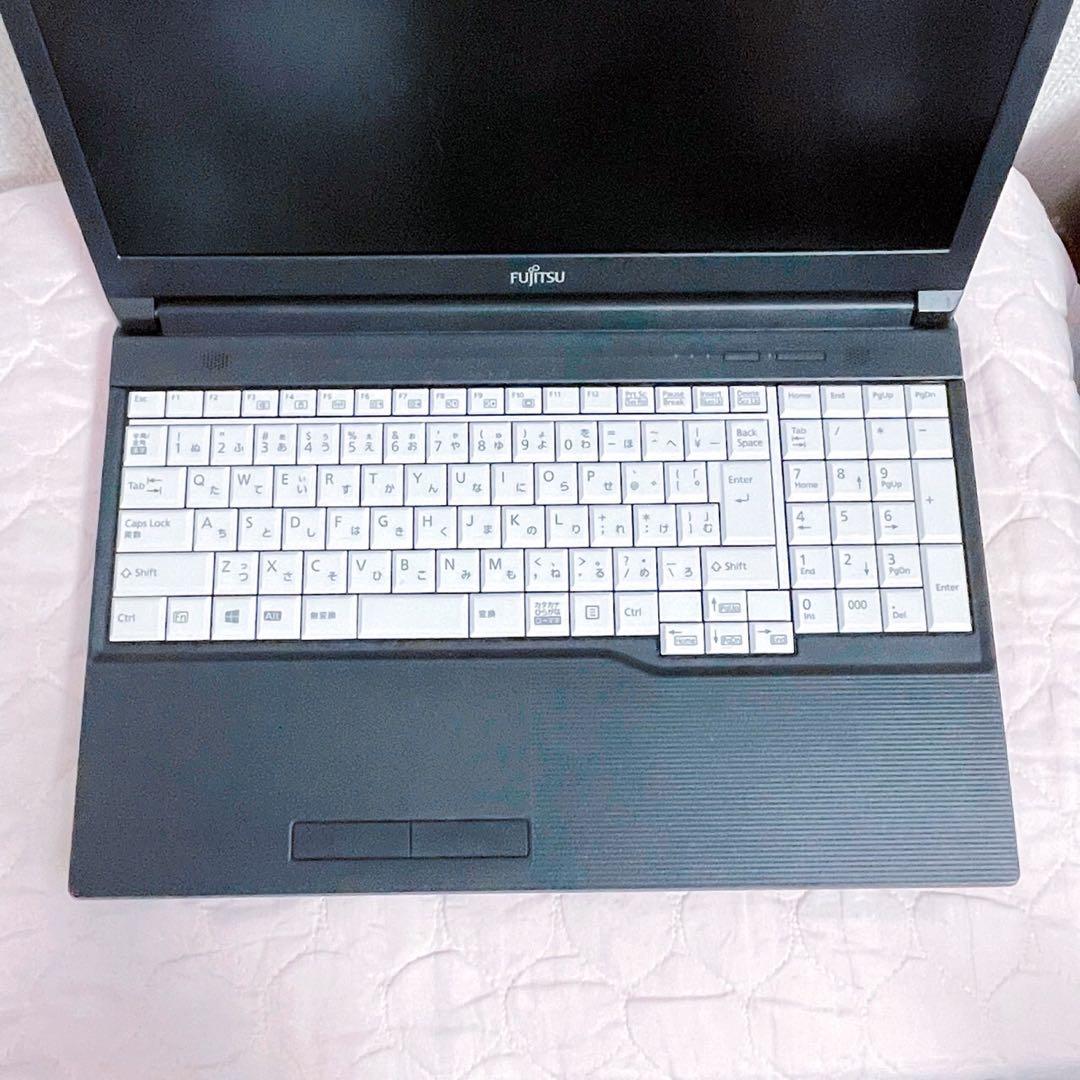 【高級機・極美品】2021年製 第10世代i5 フルHD NVMe + SSD