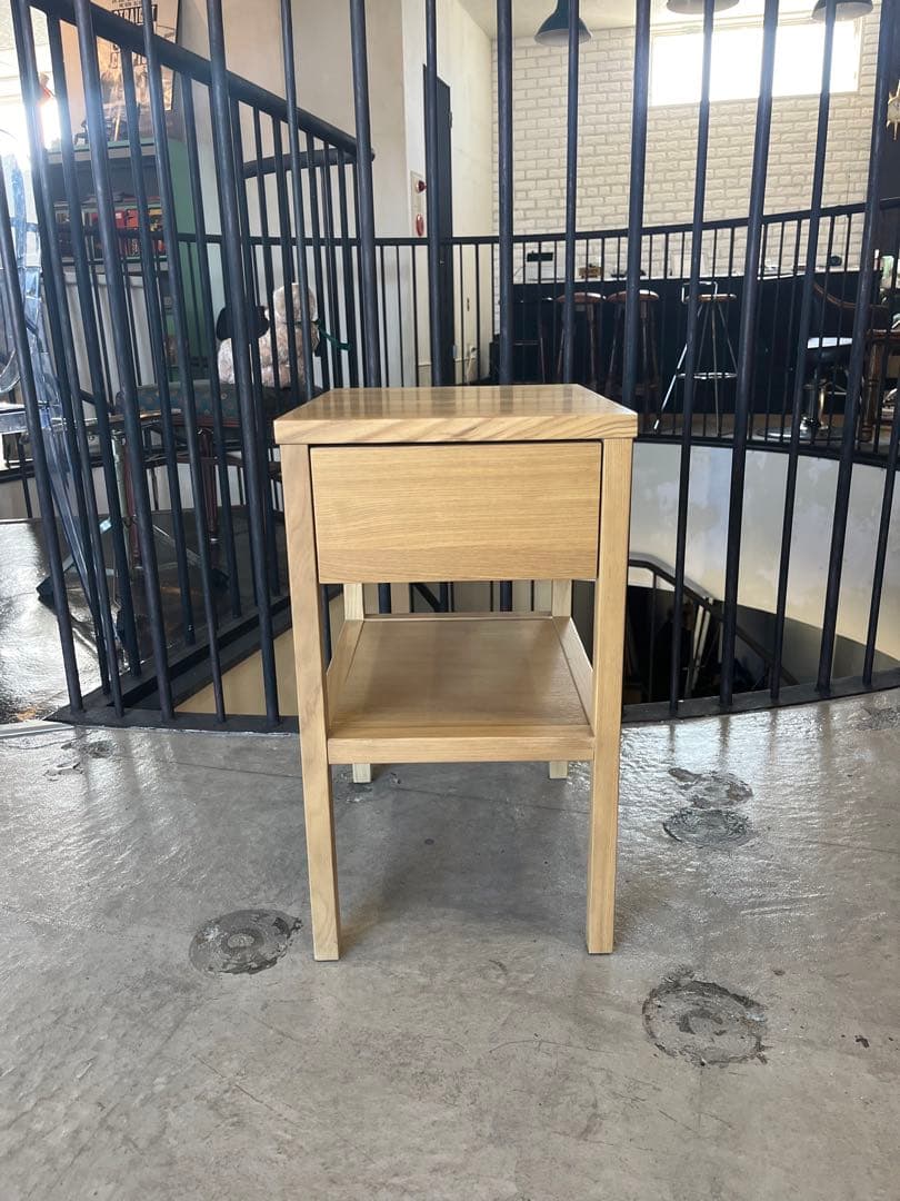 関家具　サイドテーブル