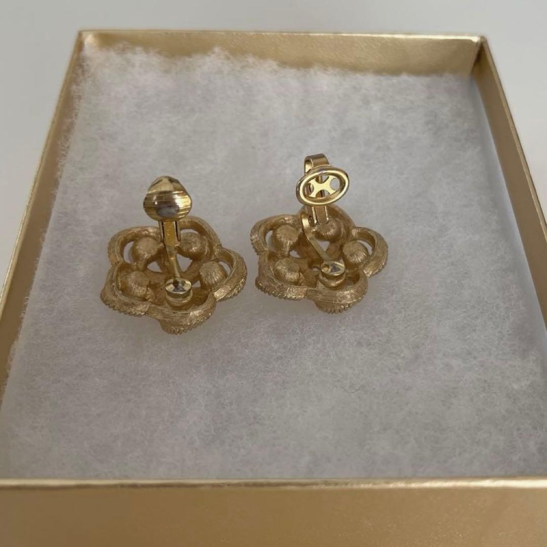 トリファリ　ブローチ＆イヤリングセット