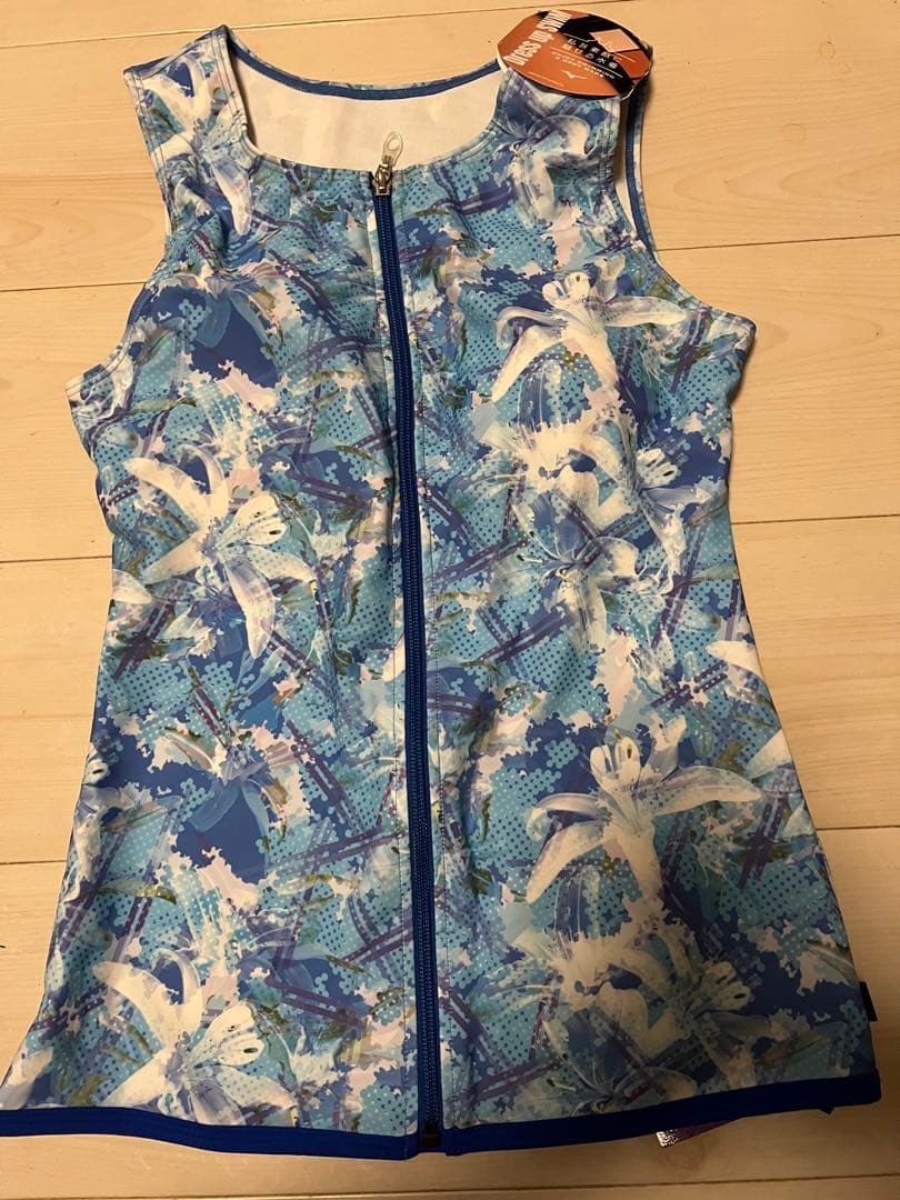 新品未使用 ミズノ アクアフィットネス用水着 セパレートMサイズ