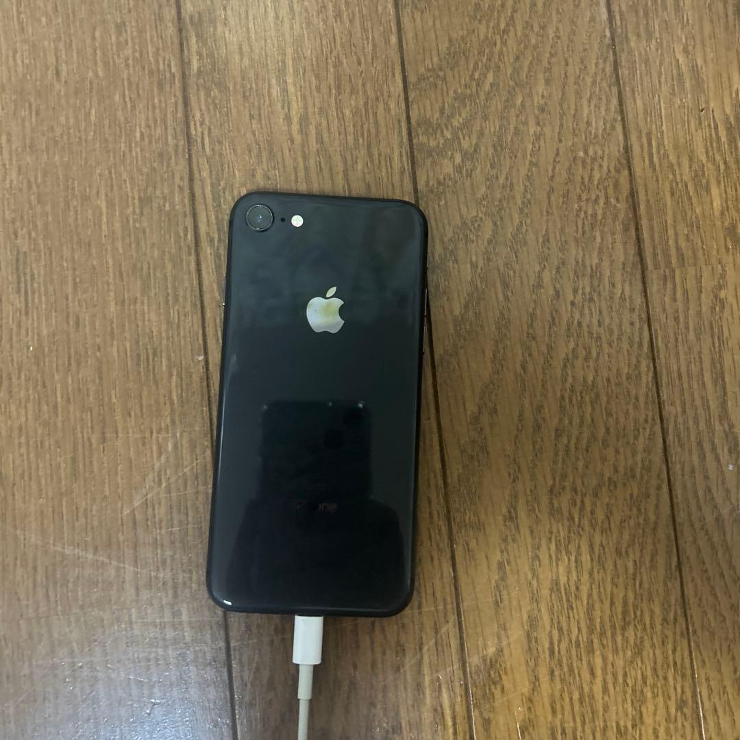iPhone 8 本体