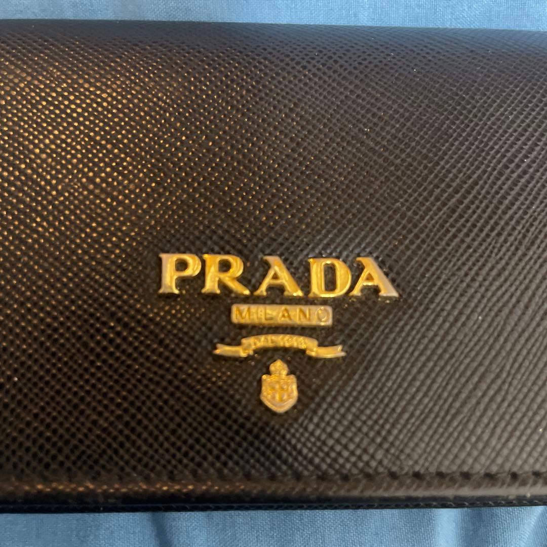 PRADA 名刺入れ　カードケース