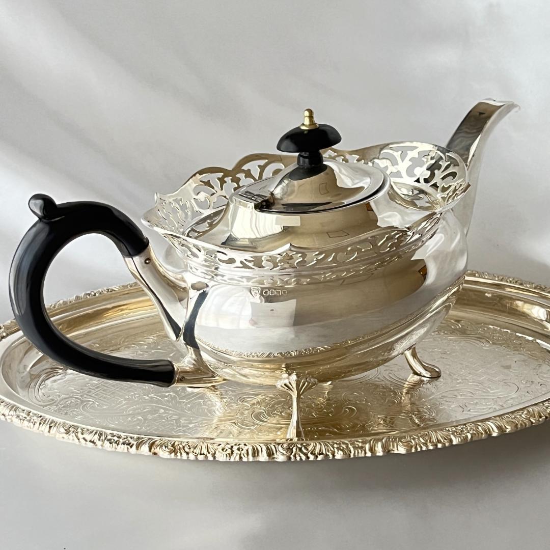 【Grainger & Campbell】 透かしのティーポット