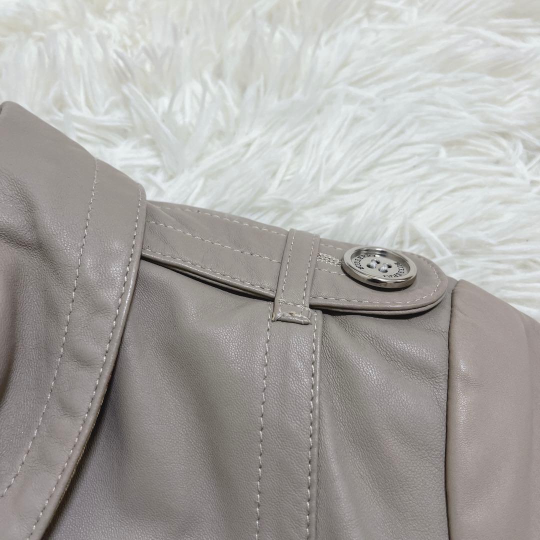 希少　バーバリーロンドン　羊革 ラムレザージャケット グレージュ　42