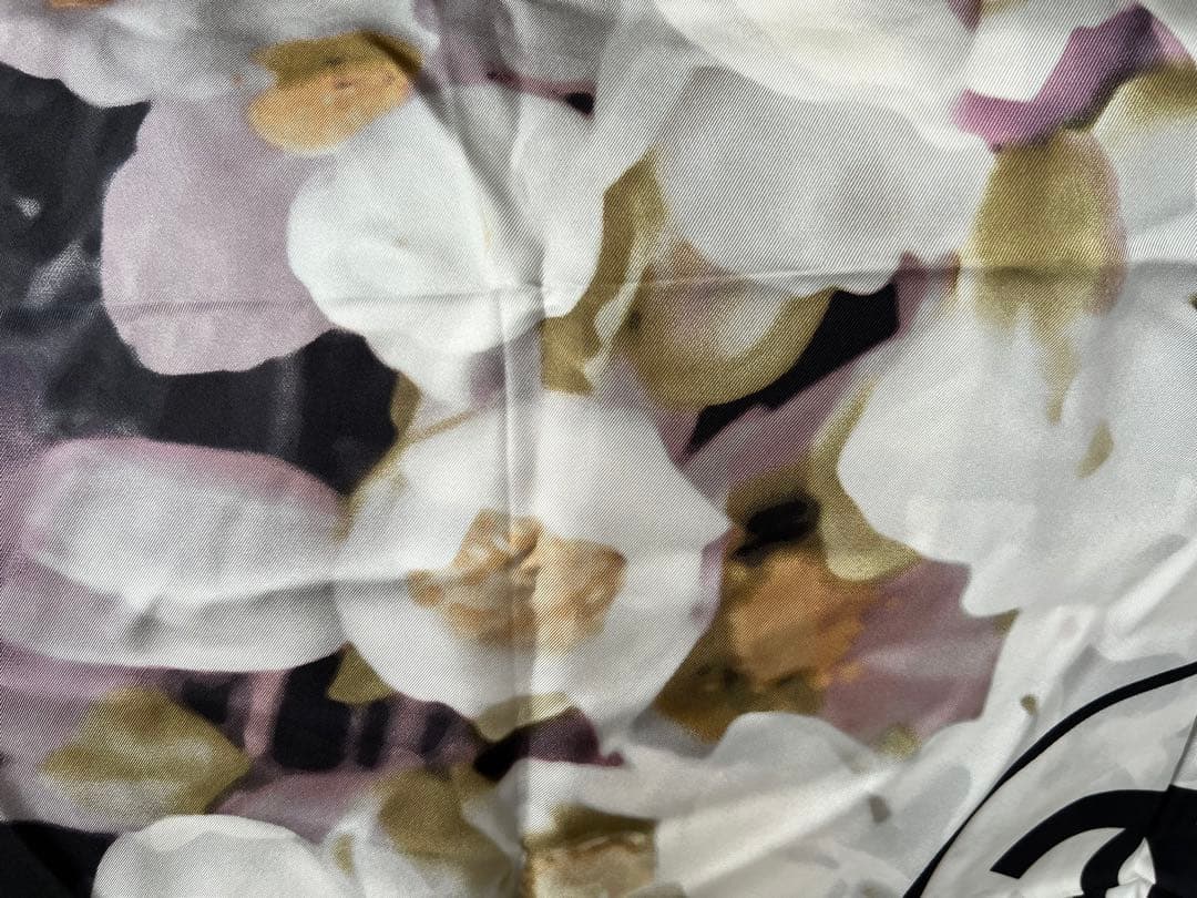 シャネル大判スカーフ