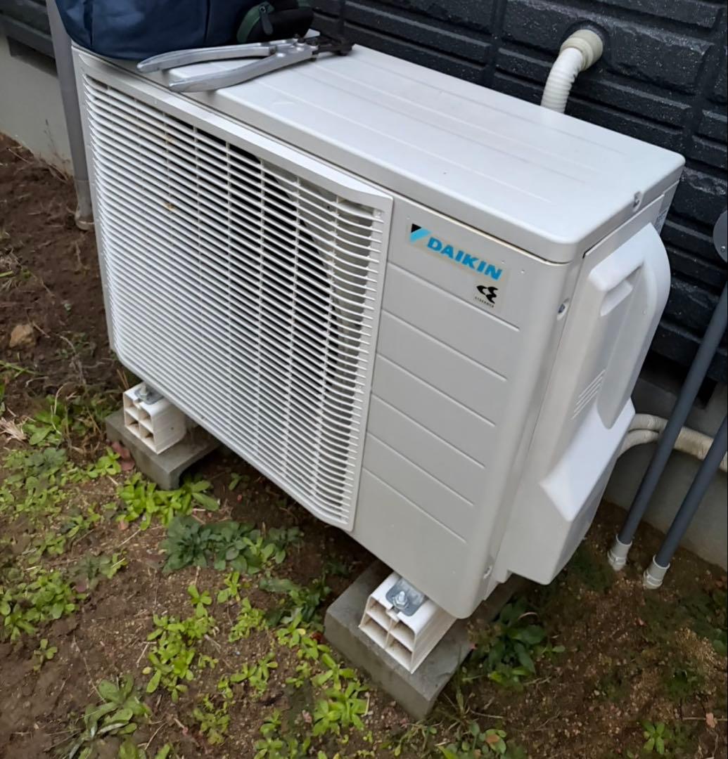 ダイキン　ルームエアコン　F40ZTFXP-W 2022年製　主に14畳用