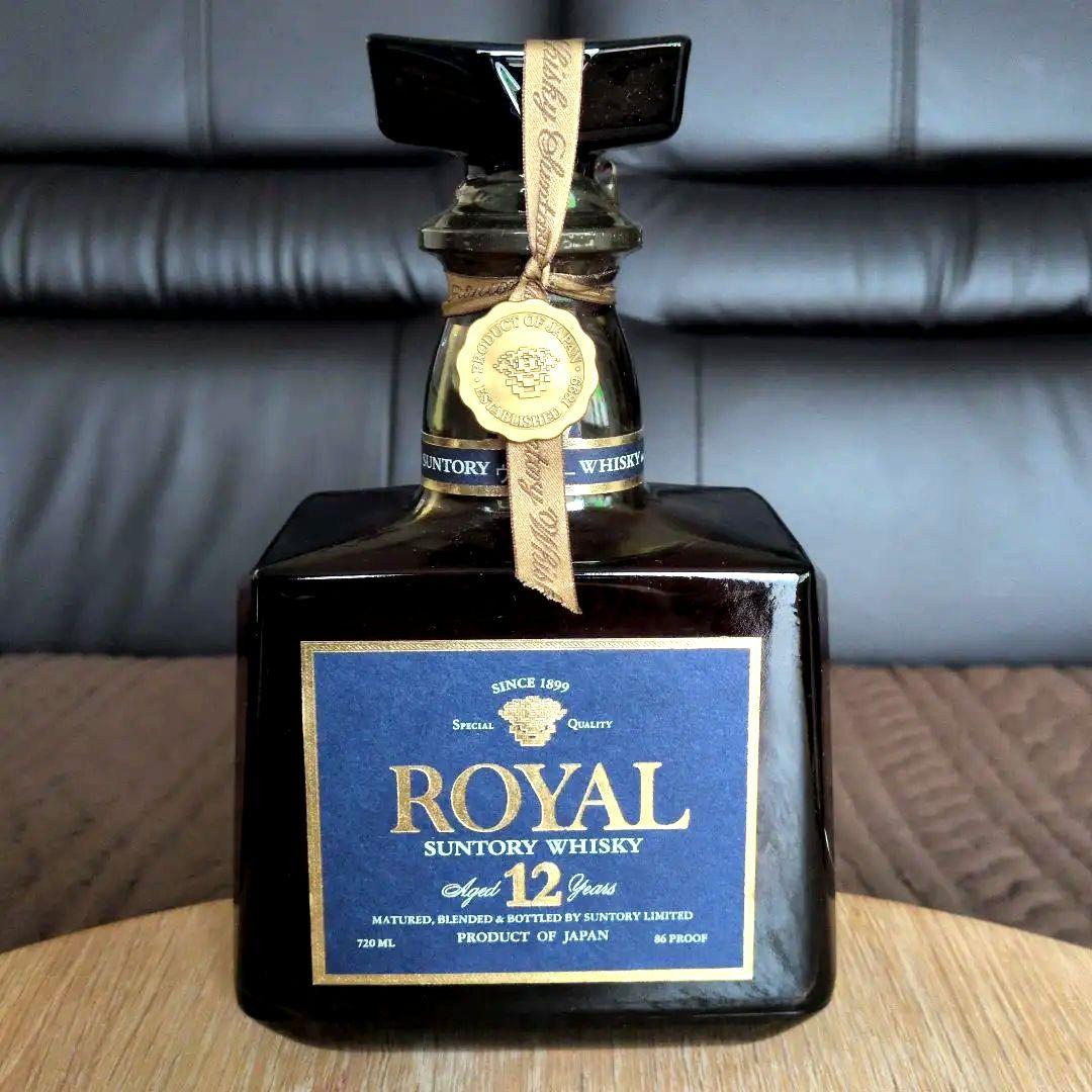 サントリーローヤルプレミアム12年青ラベル、未開栓　未使用