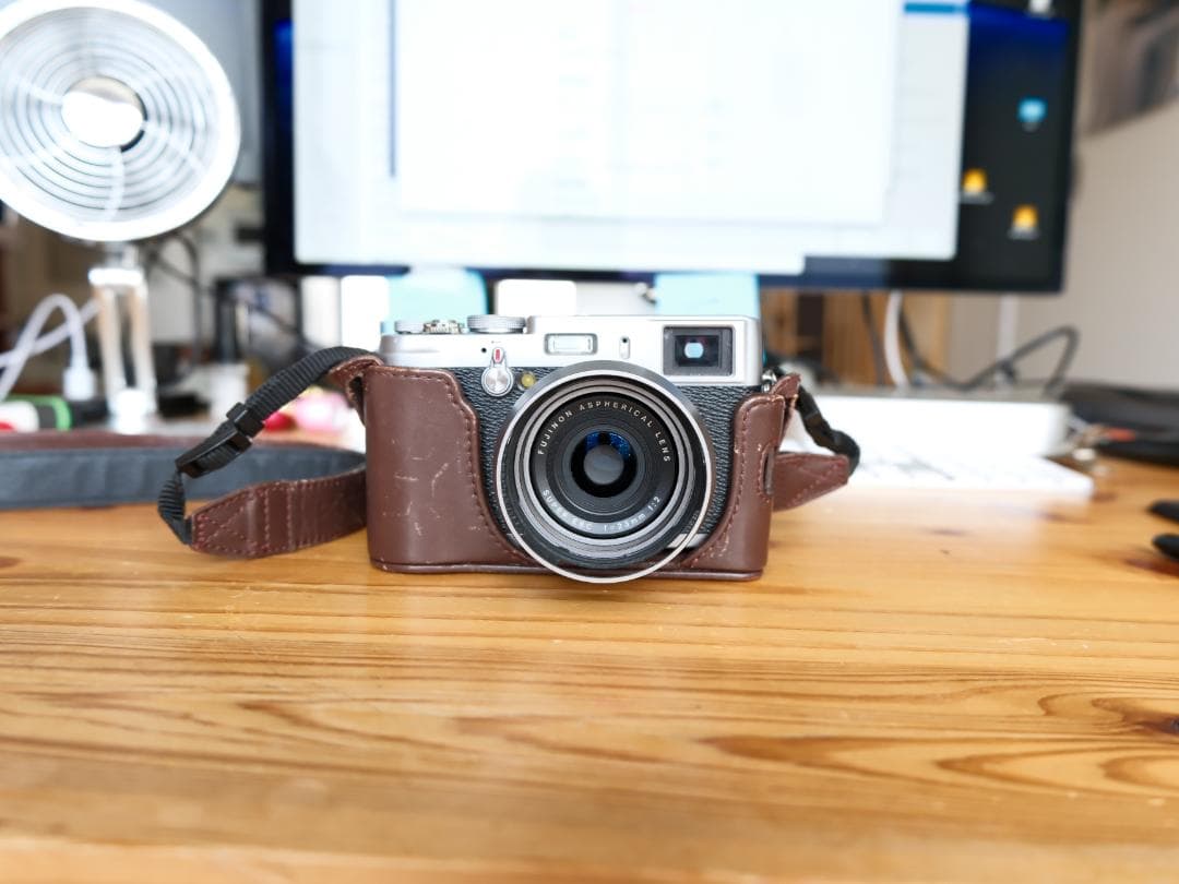 Fujifilm X100 【純正付属品多数あり】