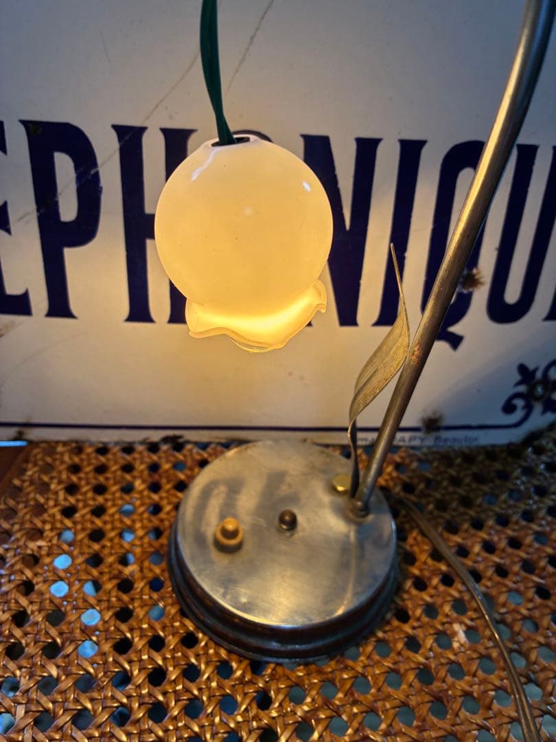 青柳アンティーク　デスク　ランプ　ベッドサイド卓上　ランプ　スズラン　レア