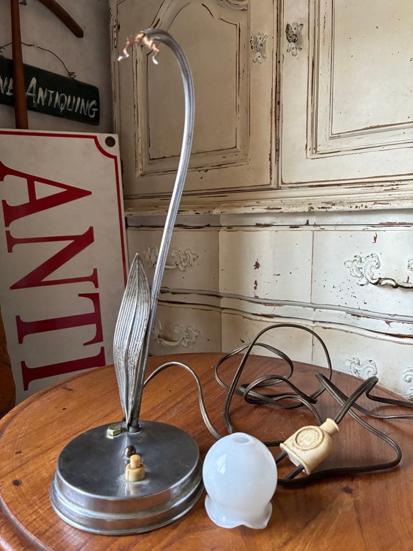 青柳アンティーク　デスク　ランプ　ベッドサイド卓上　ランプ　スズラン　レア