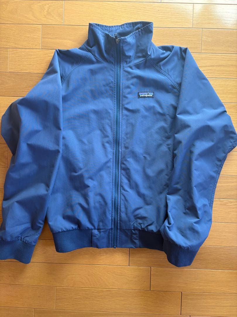 patagonia ナイロンジャケット M ネイビー