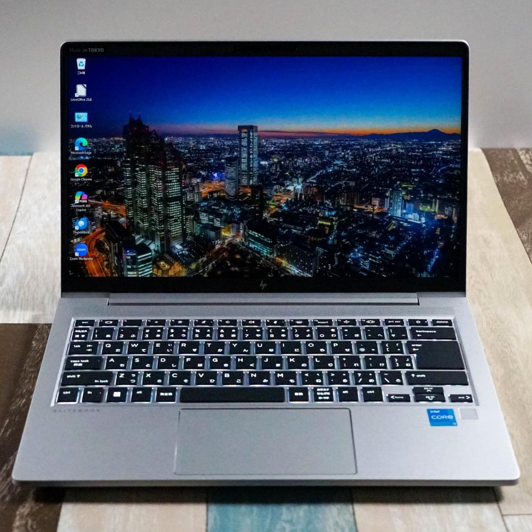 未使用に近い２０２５年製の神速モバイル✨超高速ＳＳＤ＆大容量メモリ✨フルＨＤ液晶