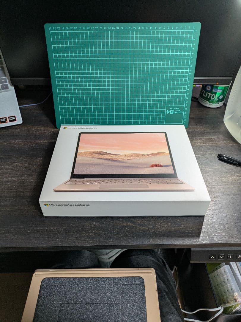 Surface Laptop Go サーフェス Corei5 8GB/256GB