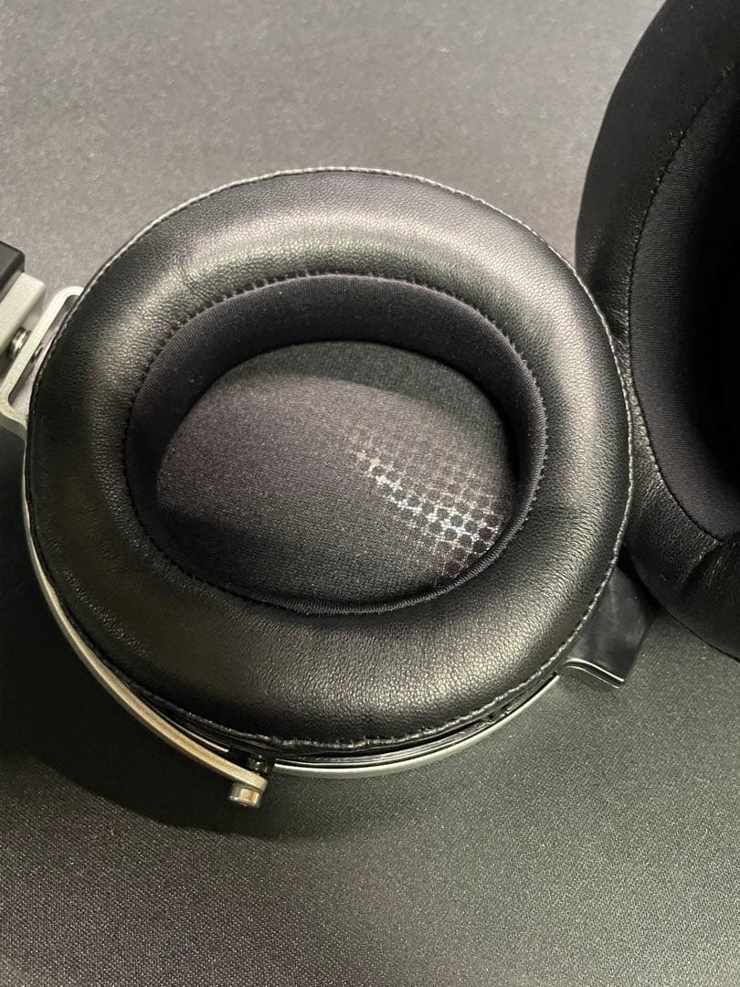 MOONDROP COSMO 水月雨　大都会