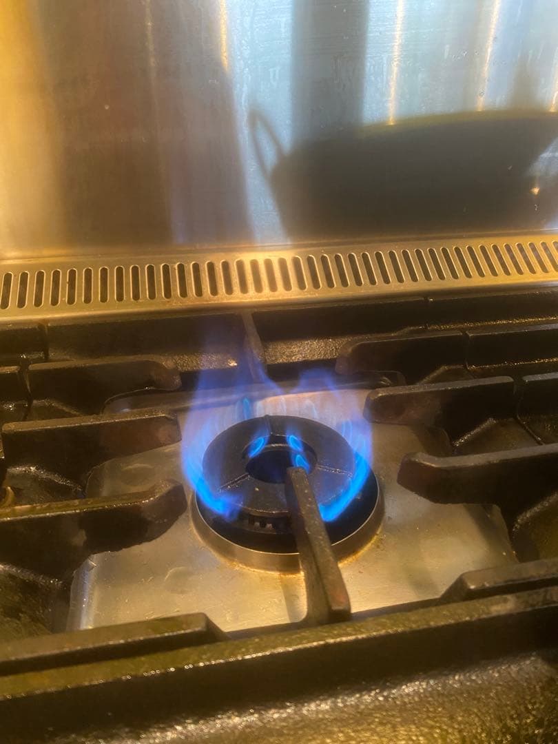 【52様】ガスレンジ3口（防熱板付き）