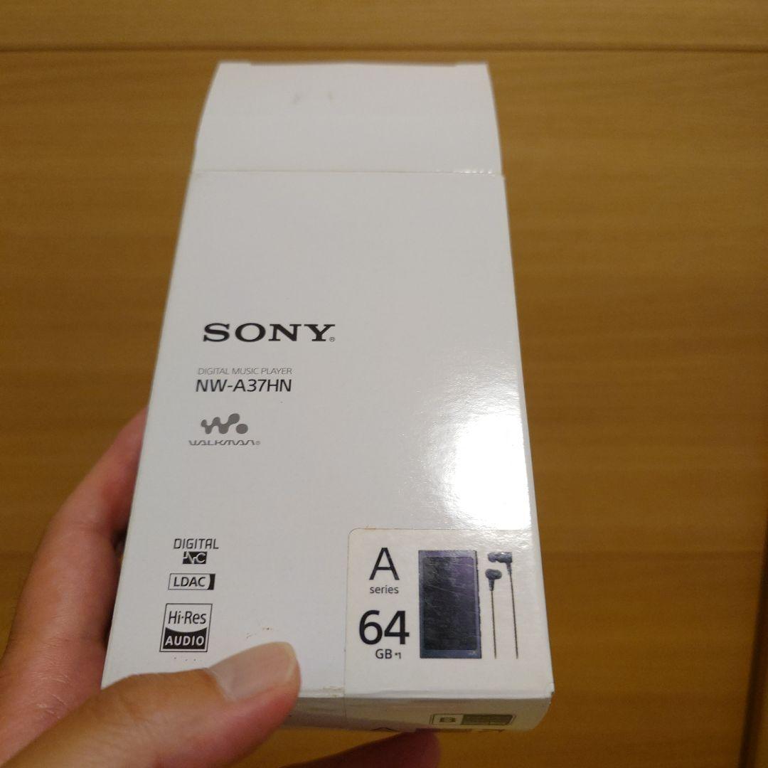 SONY ウォークマン(NW-A37HN) 本体 付属品あり　貴重なおまけ付き