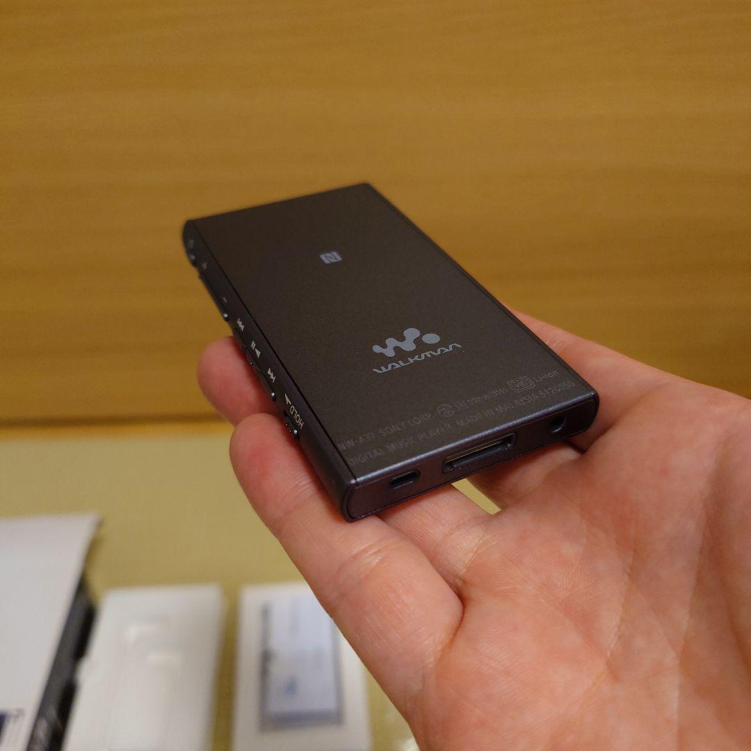 SONY ウォークマン(NW-A37HN) 本体 付属品あり　貴重なおまけ付き