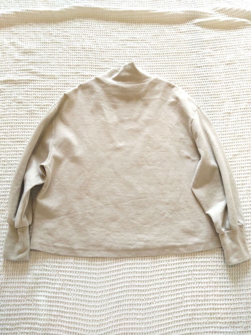 くらすこと ＋to　大人の定番　ハイネックプルオーバー　ベージュ
