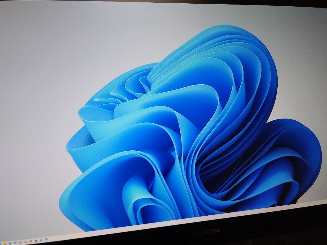 液タブ・ペンタブ HUION KAMVAS Pro 24 (4K)