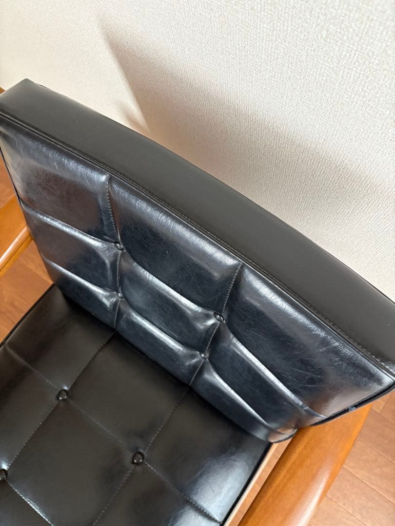 カリモク60 Kチェアー スタンダードブラック