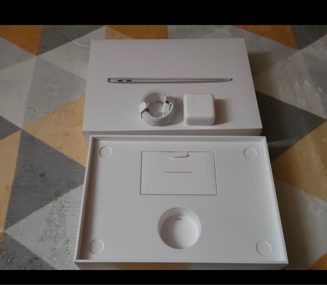 MacBookAir2020年 i5 512GB 13インチ バッテリー6回 箱