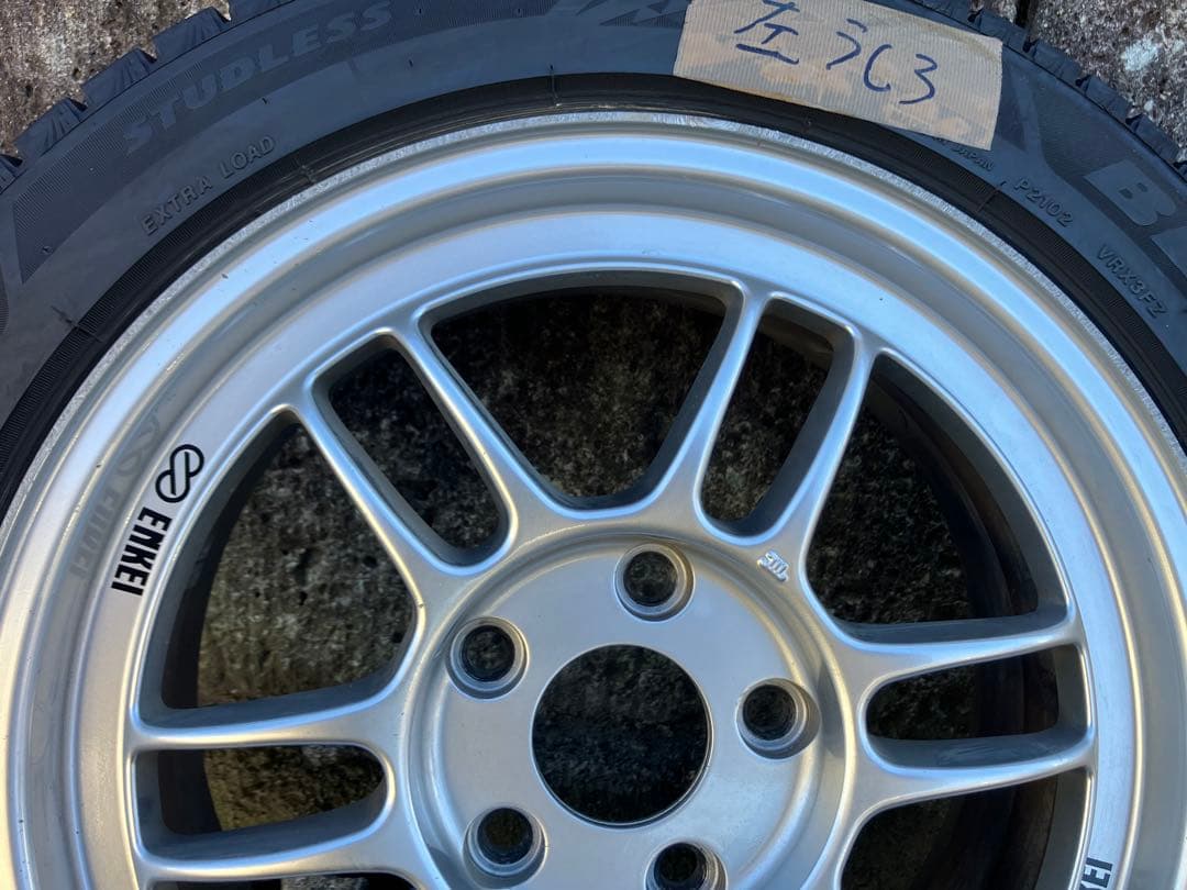 ENKEI RPF1 16×7j 5H BLIZZAK VRX3 スイフト