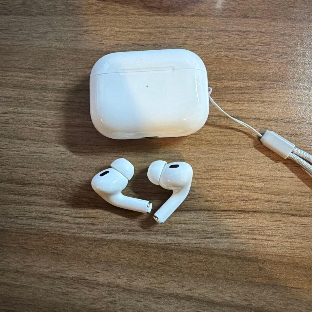 Apple AirPods Pro 第2世代 本体とケースのみ