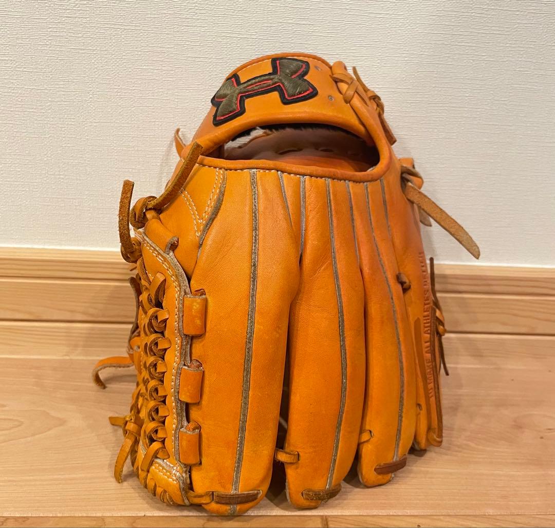 UNDER ARMOUR QBB0277 軟式用グローブ