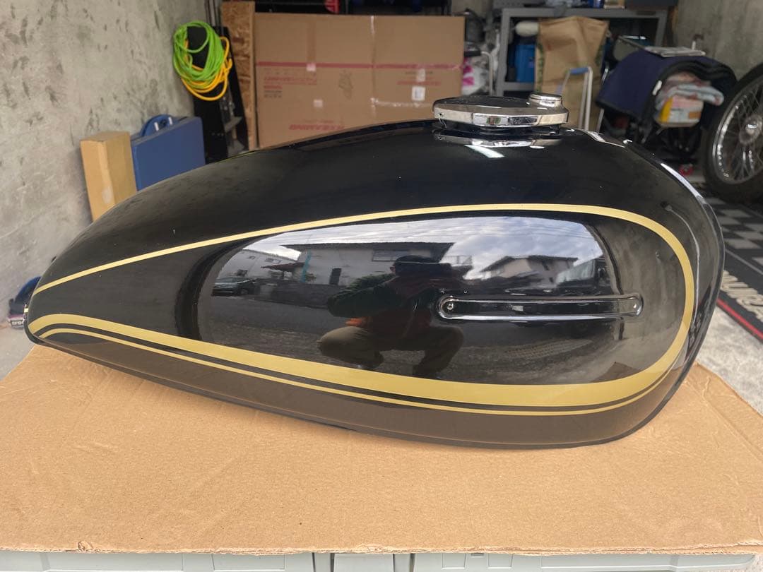 KZ900、KZ1000、Z1、Z2、750D1外装 タンク、テールカウルのみ