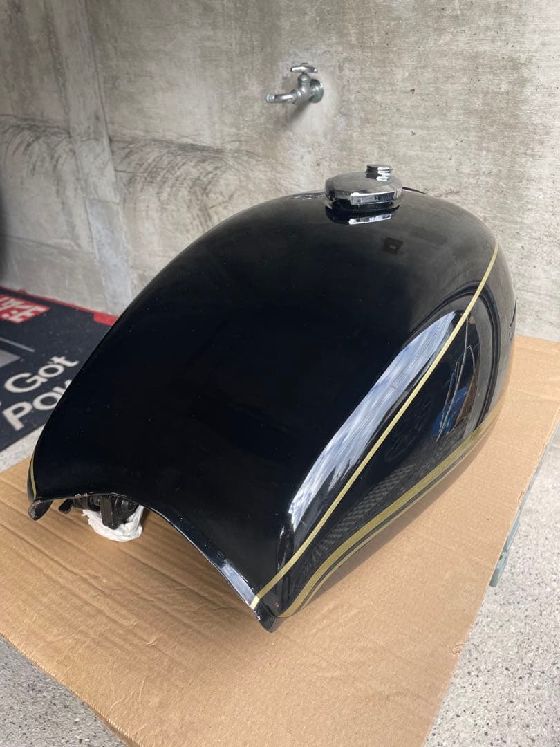 KZ900、KZ1000、Z1、Z2、750D1外装 タンク、テールカウルのみ