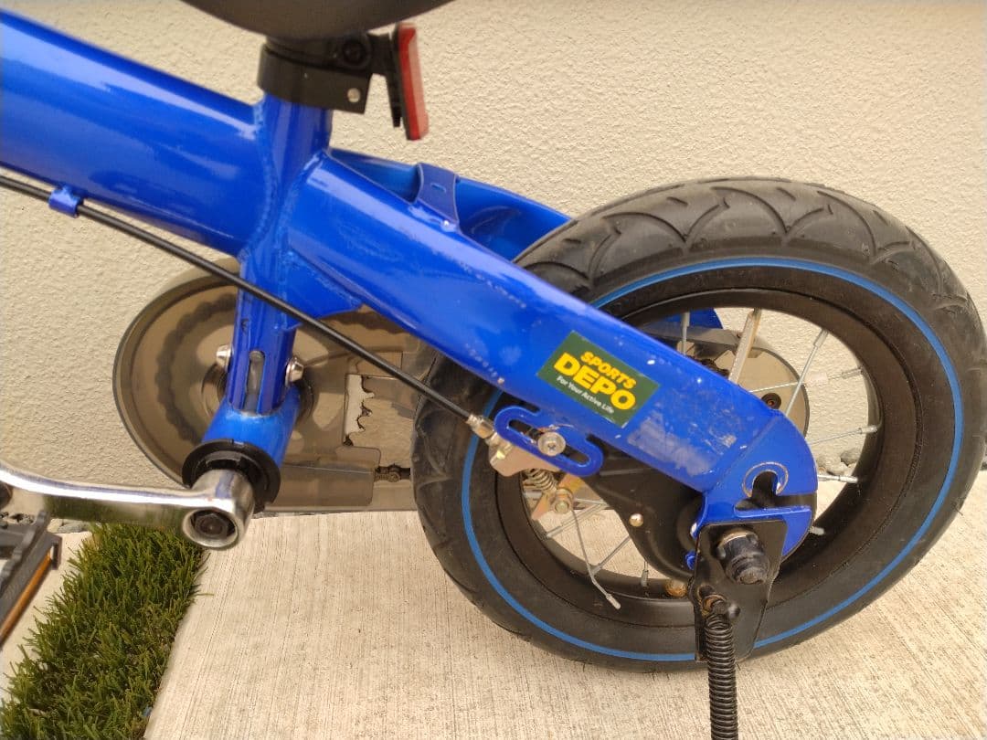 【送料無料】vitamin i factory へんしんバイク12インチ　青