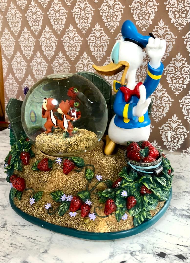 ディズニー　チップ＆デール ドナルド　スノードーム　置物　オブジェ　オルゴール