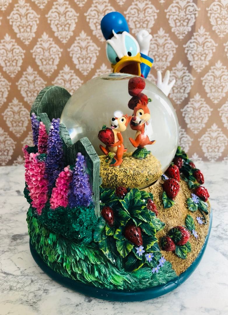 ディズニー　チップ＆デール ドナルド　スノードーム　置物　オブジェ　オルゴール