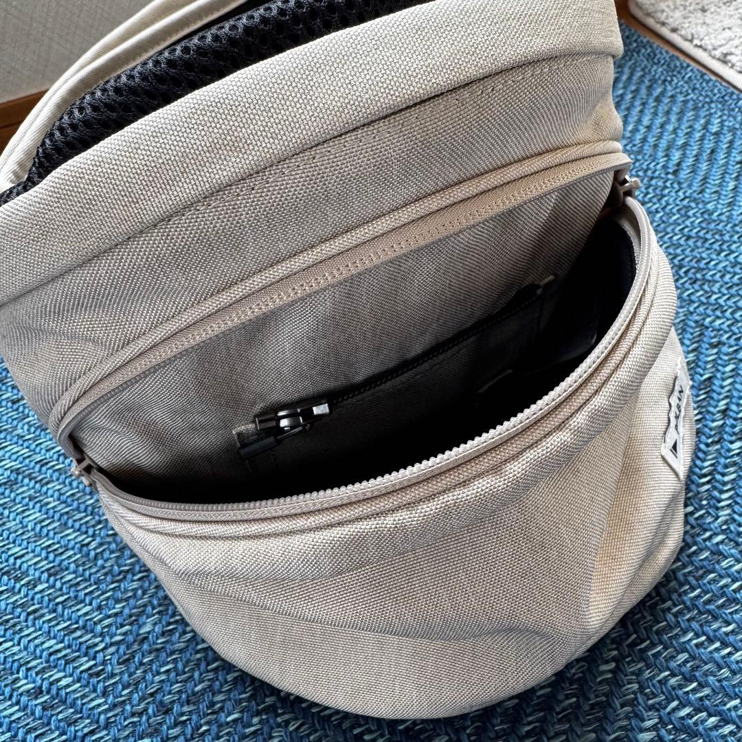 美品　POLBAN ADVANCE ヒップシート ベージュ　ショルダーベルト付き