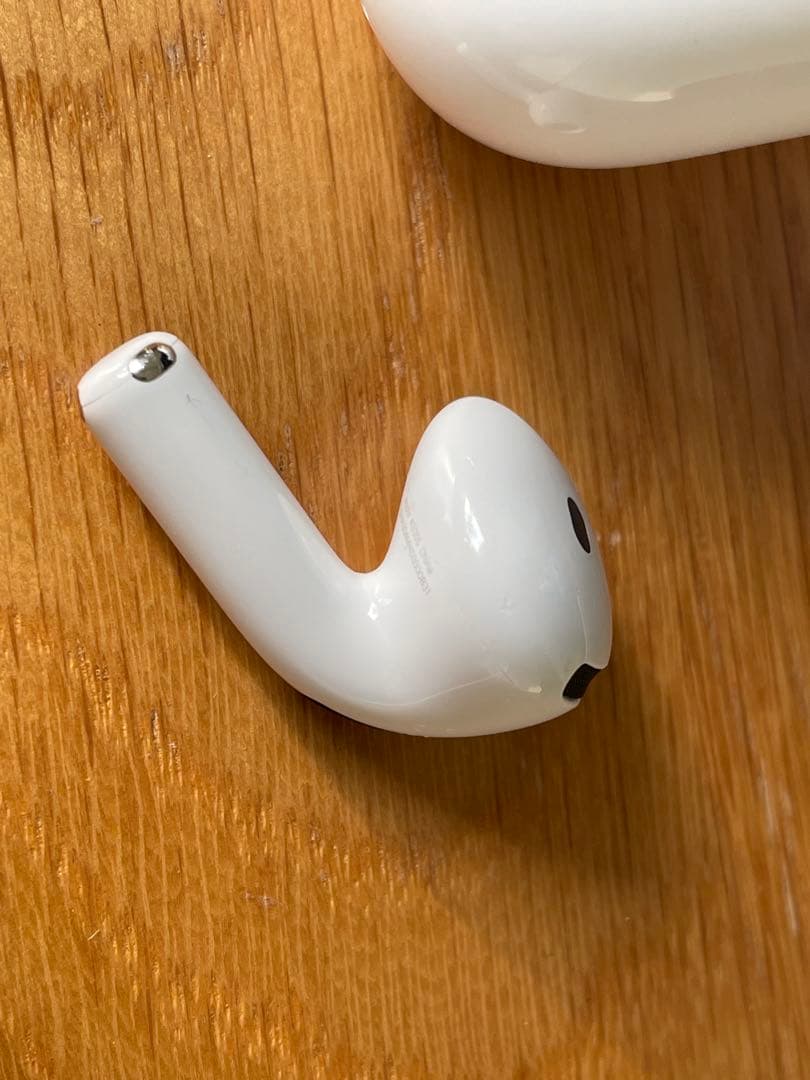 airpods 第4世代　右耳　ノイズキャンセリング機能付き
