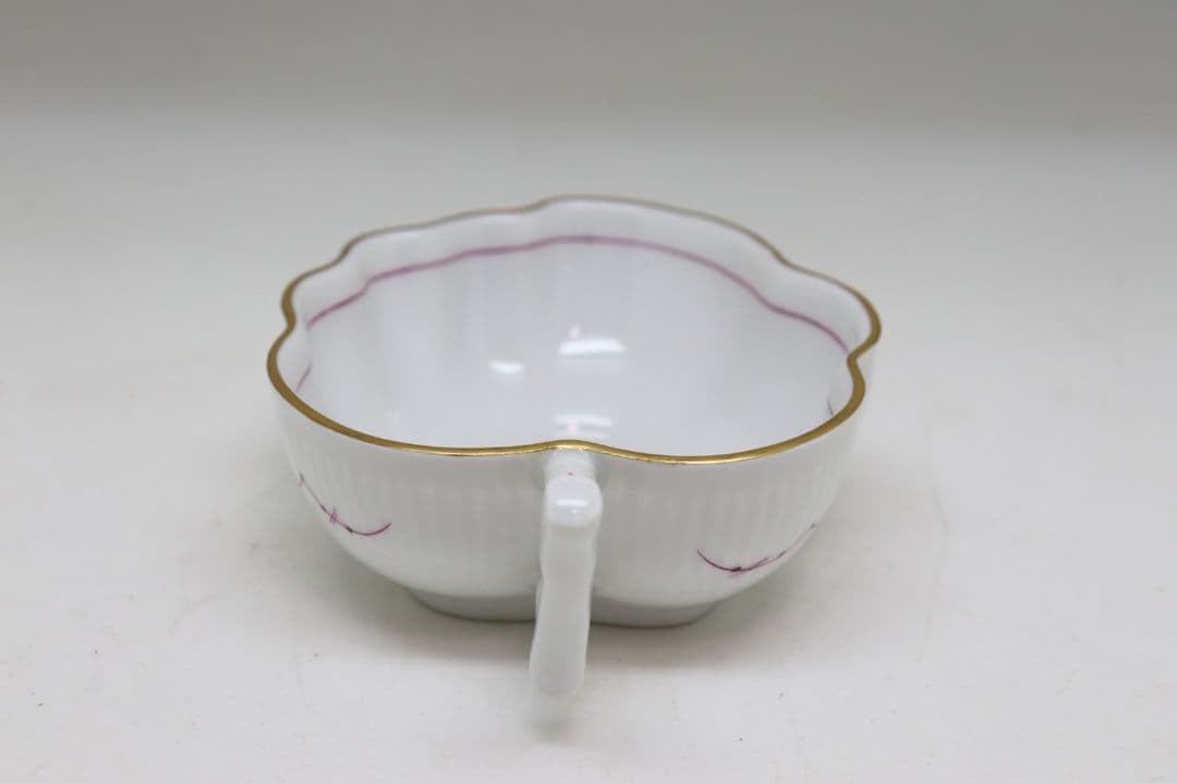 ロイヤルコペンハーゲン　バーガンディ　オープンシュガートレイ　ピンク　金縁　花柄