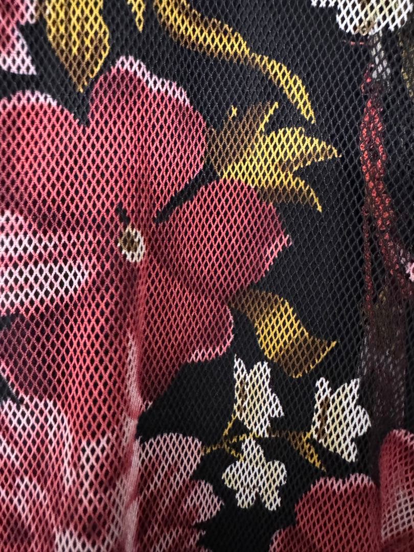 社交ダンス　上下セット　黒とピンクの花柄フレアスカート　Lサイズ