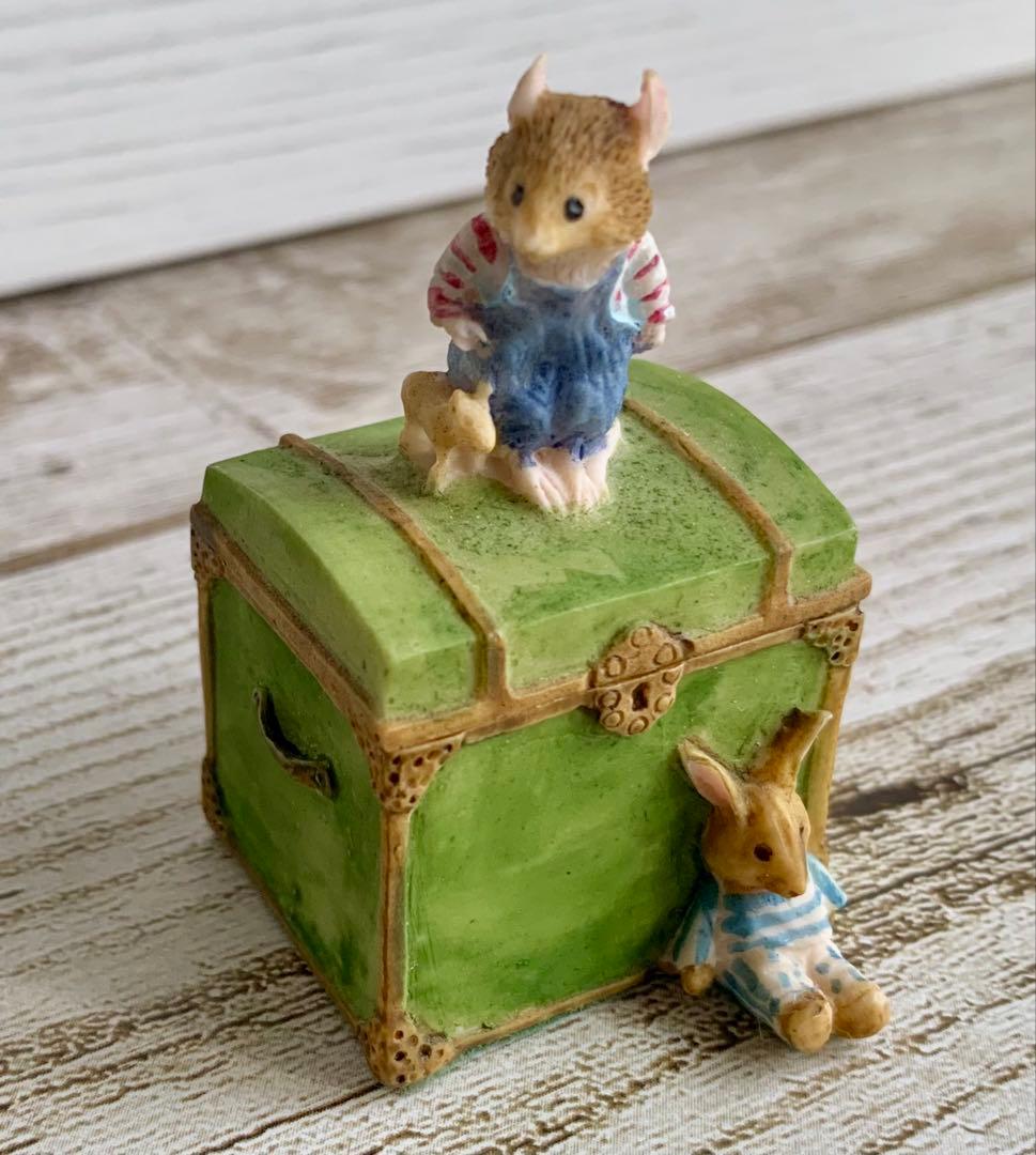 ミニチュアトイチェスト ウィフレッド ブランブリーヘッジ エネスコ