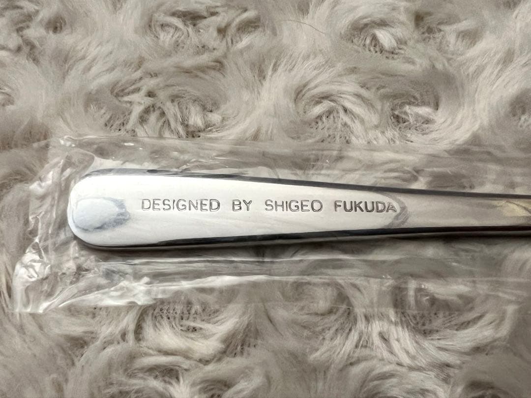 グラフィックデザイナー福田繁雄　カトラリー　福田繁雄デザインナイフ〈だんだん〉